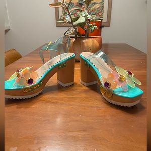 Betsy Johnson multi color sandal heels size 8